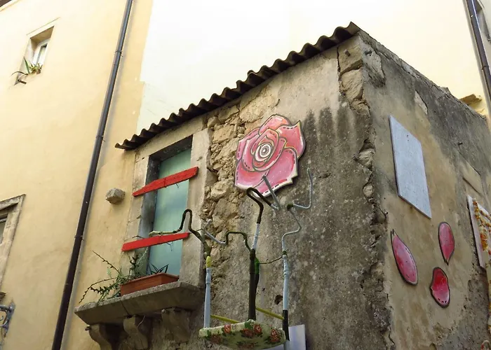 L'arco Delle Commari * 拉古萨