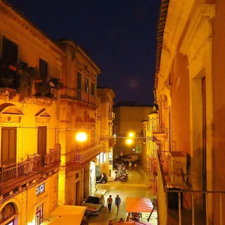 L'arco Delle Commari Vakantiehuis *