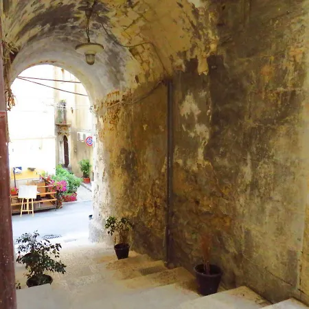 Holiday home L'arco Delle Commari